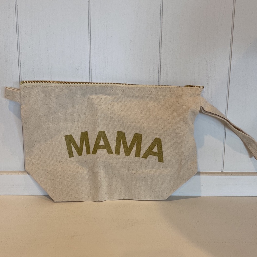 NWOT Ingrid and Isabel Mama Pouch!